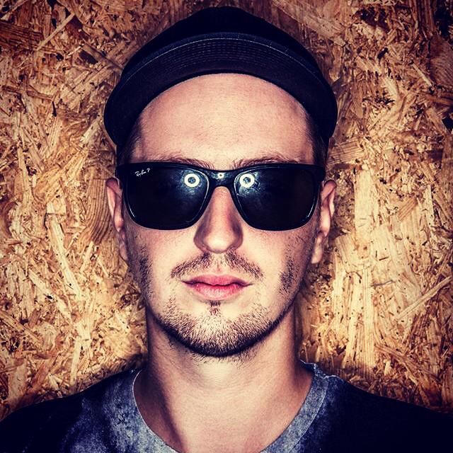 HuaweiZA's tweet photo. Durban - you're first! Get ready to FEEL the LIGHT with @RobinSchulz at #SoundOfLightSA! http://t.co/peOZMLbbtP