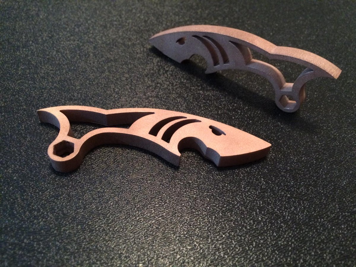 copper_shark's tweet photo. It's finally here, #thecoppershark is ready to #attack #bacteria with #Antimicrobial #copper more features less bulk. http://t.co/K5W5LF8b22