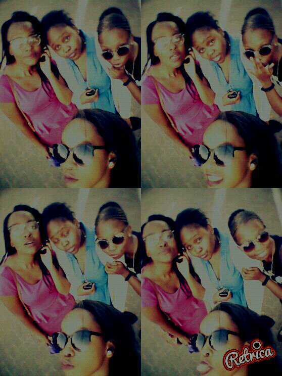 KEMO_KAN's tweet photo. #flash_back_friday
Those people you will always love no matter what :-D
#friends http://t.co/XGLFt45U6j