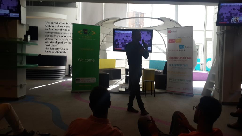 Gultlak's tweet photo. #codingwiz @ZINCJordan design session #MCW15 @m_saleem87 Droider team http://t.co/iFyMjcM2JR