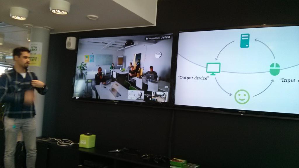 ykarikos's tweet photo. "UIs are cycles
UIs are functions
UIs are async"
@andrestaltz in @futurice #wwweeklies http://t.co/urXNyWgD1V