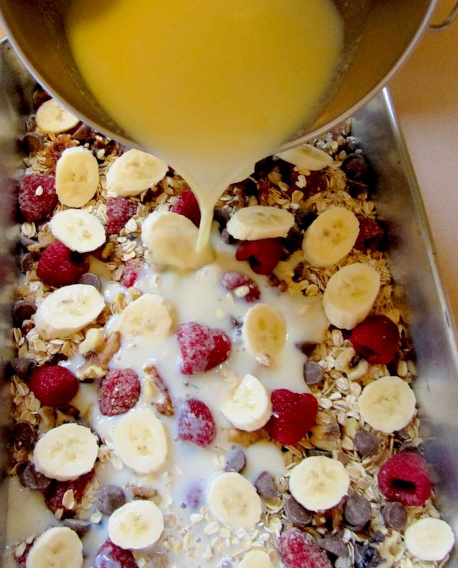 AngryGut's tweet photo. Baked oatmeal #recipe equals #breakfast and my #fiber for the week! Thanks @epicurious #IBS #healthy #health #friday http://t.co/Aetd4OQYJH
