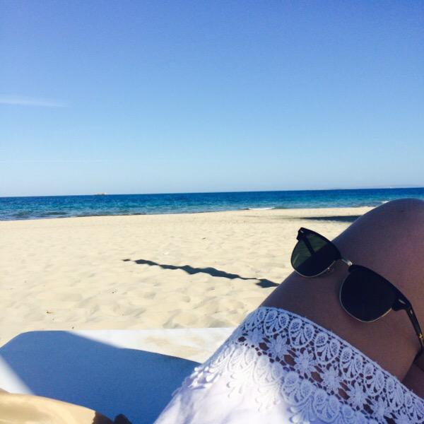 AnabelizaMBrun's tweet photo. We fell in love, right by the ocean🐟🐬🐳 http://t.co/bHDaWtJIVD