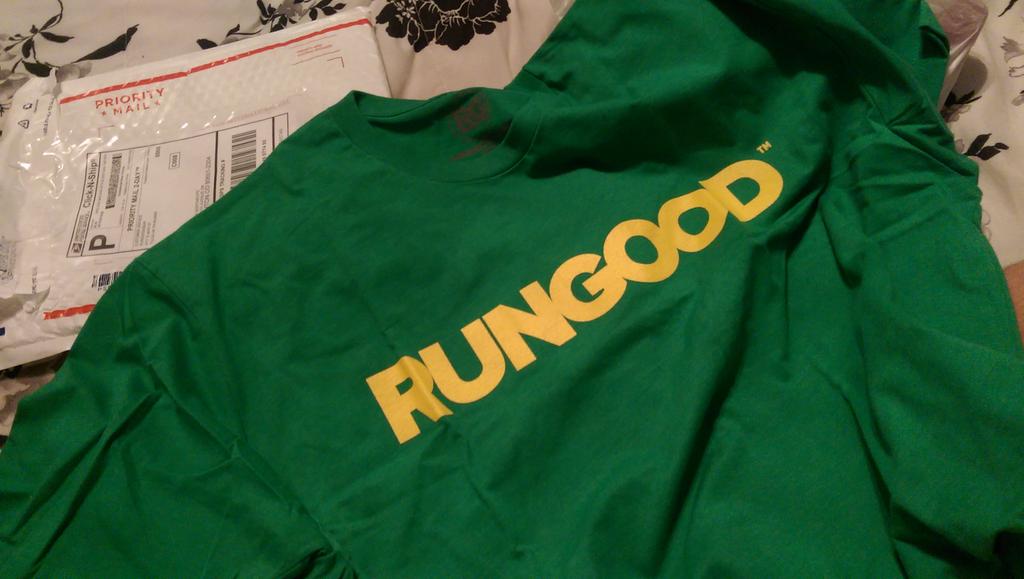 ShortStackMastr's tweet image. Got home and this was waiting for me . Thanks @RunGoodGear for the free gear. #LifeRunGood
