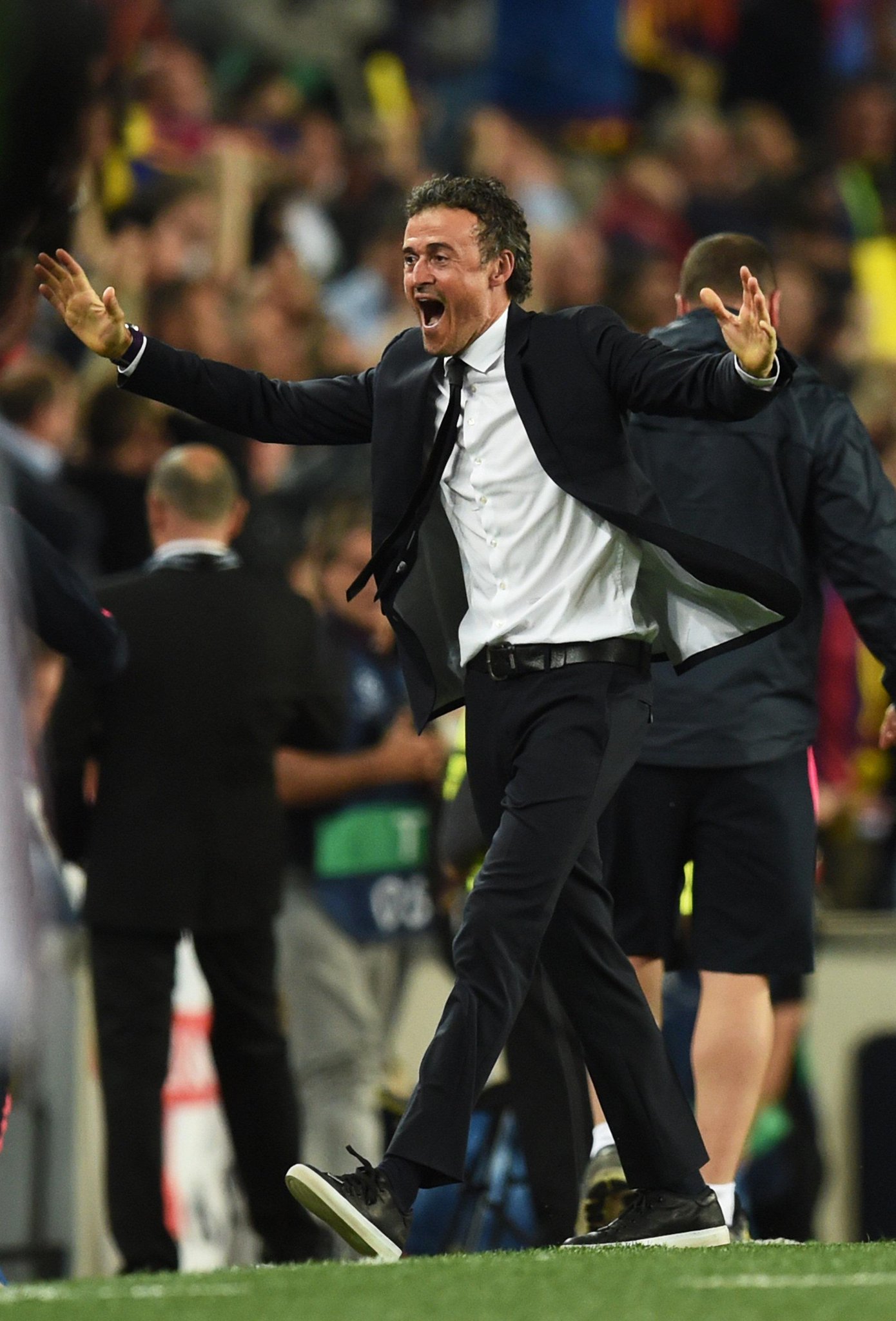 A Happy Birthday to Barça coach Luis Enrique, who turns 45 today. A nice early present on Wednesday for him... 