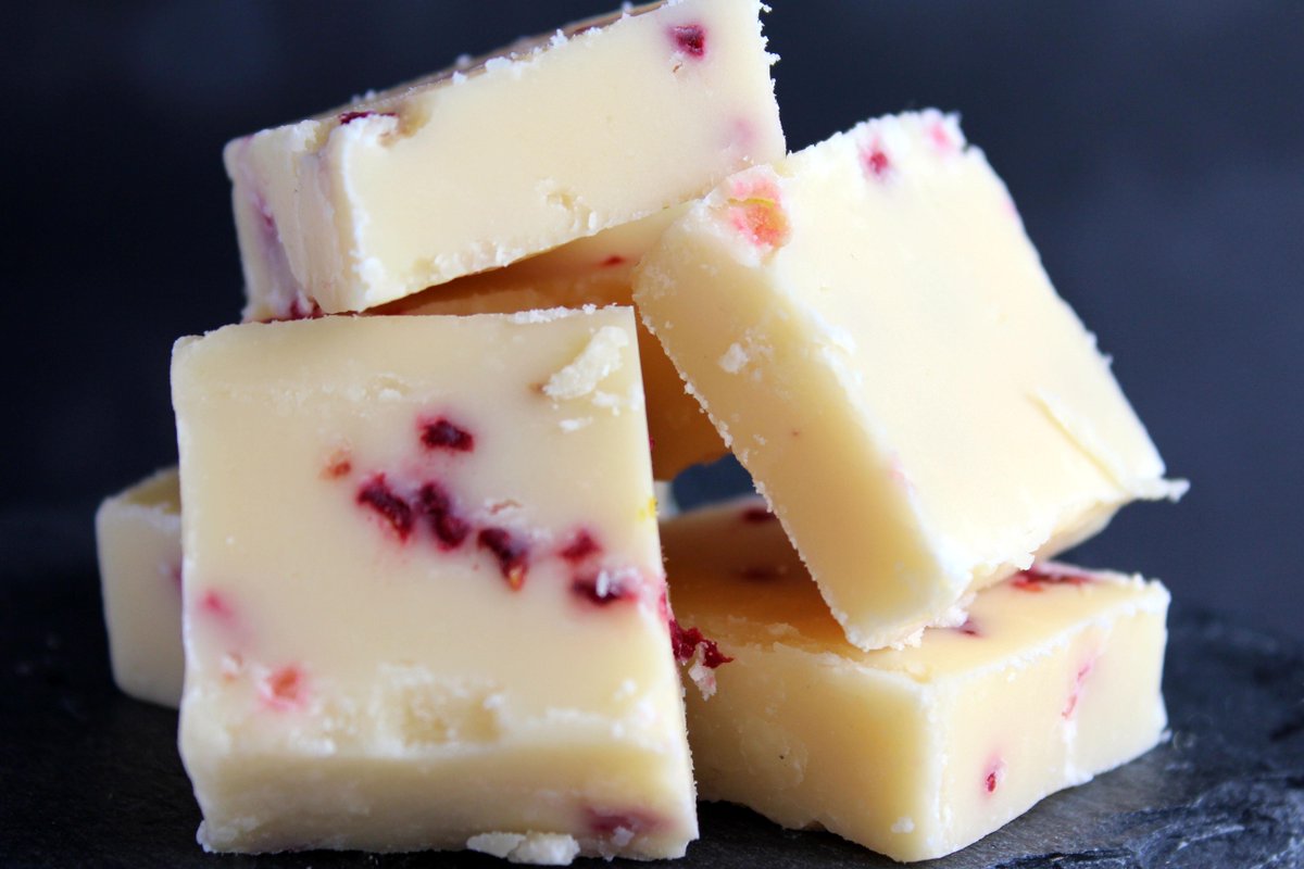 FlossiesFudge's tweet photo. @WalledCityCraft artisan food market today 12-4pm, with some special offers! #FridayFeeling #weekend http://t.co/6rjguF3S0l
