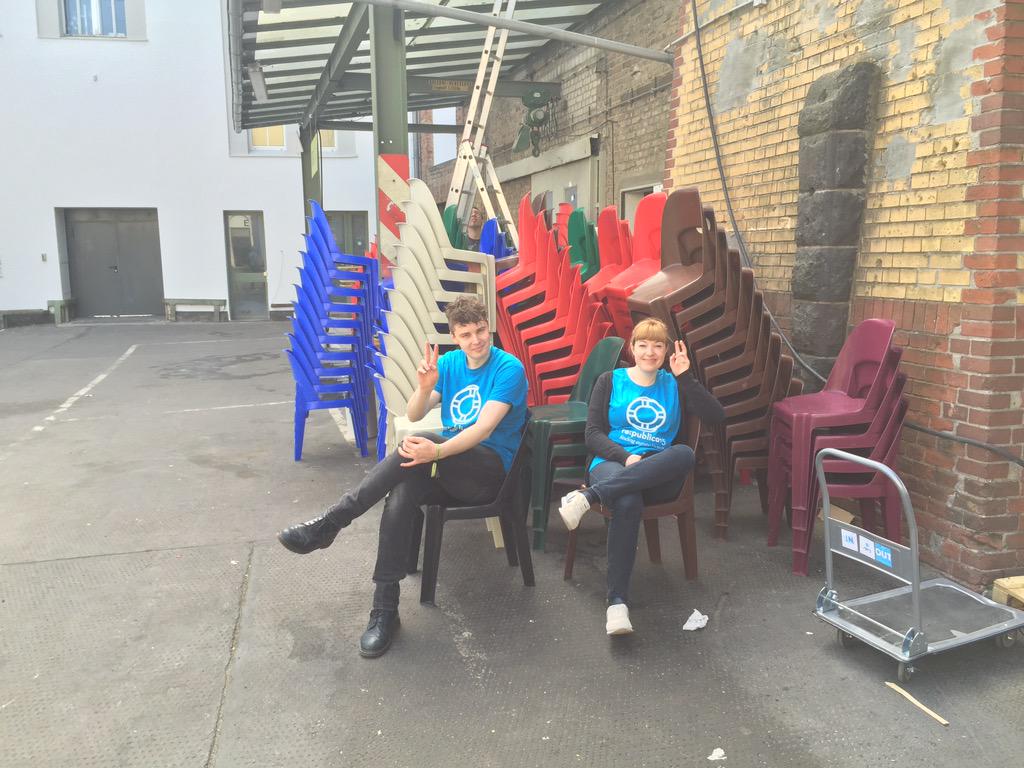philoup's tweet photo. Monoblox, #Monoblox, überall Monoblox...
@ohhleo #rp15 #rp15abbau http://t.co/FeSnrXa1pC