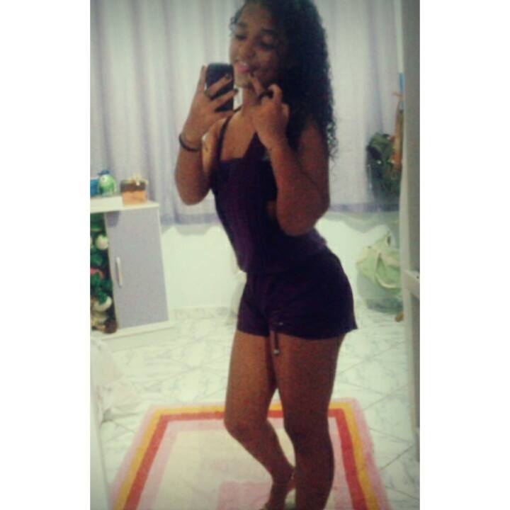 Lindapqs5's tweet photo. As pessoas te julgam, como se elas fossem perfeitas. 🌰🌵 http://t.co/vFD5wAjAKe