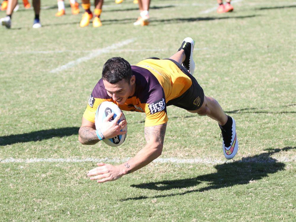 brisbanebroncos's tweet photo. LATE MAIL: Wayne Bennett has confirmed his changes for the #NRLBroncosPanthers game tonight
http://t.co/jmelT0BLue http://t.co/NYaquqtjqs