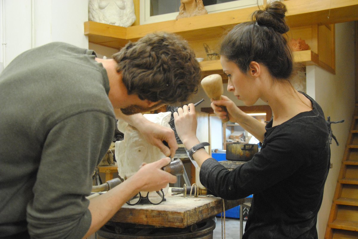 ICCROM's tweet photo. Our #stonecourse participants try their hand at carving at sculptor Peter Rockwell's studio #culturalheritage #rocks http://t.co/ix5IgxCpWW