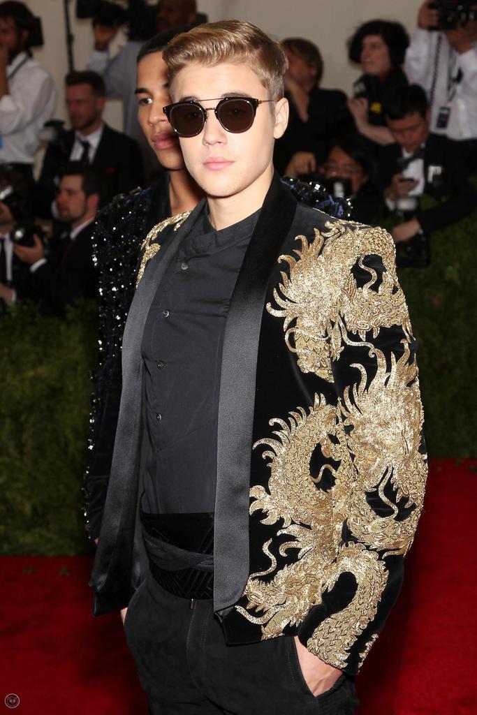 stargxrlxo's tweet photo. Justin Bieber #MetGala appreciation 😍😍😍😍😍😍 http://t.co/RlbsKu5nlj