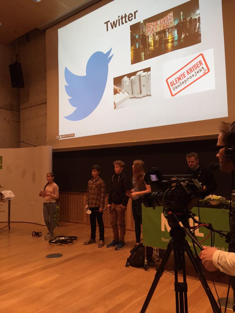 svenolafbrekke's tweet photo. @Marteermeg #nkul ved bruk av Twitter og å skrive på engelsk gav en følelse av at mine meninger nådde ut i verden http://t.co/CbBNprSoGI
