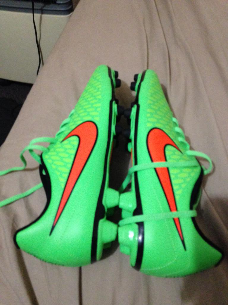 Rusty_Slayer's tweet image. New boots