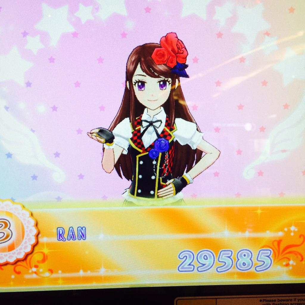jcvrnd19's tweet photo. Yeaay pertama kali main @AikatsuID , seruuu~ http://t.co/eDPQHSqQ0T