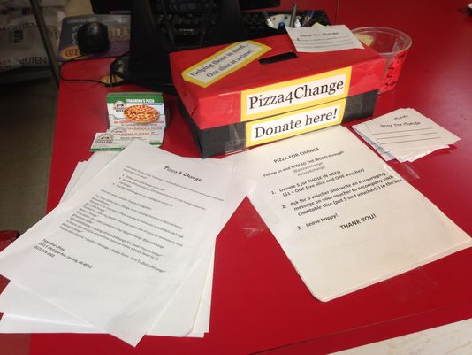 LSJNews's tweet photo. The city's homeless can find relief with a snack, thanks to an effort called #Pizza4Change http://t.co/tmMgHwKiUW http://t.co/8REqESjgth
