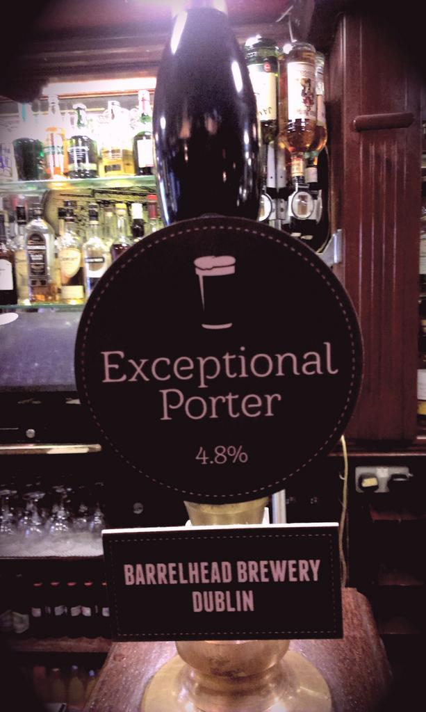 BarrelheadBeer's tweet photo. EXCEPTIONAL PORTER @ONeillsDublin  on cask. Roasty, chocolatey, velvety, smooth. @BeoirFinder @PouringInDublin http://t.co/y0O13uaGaG
