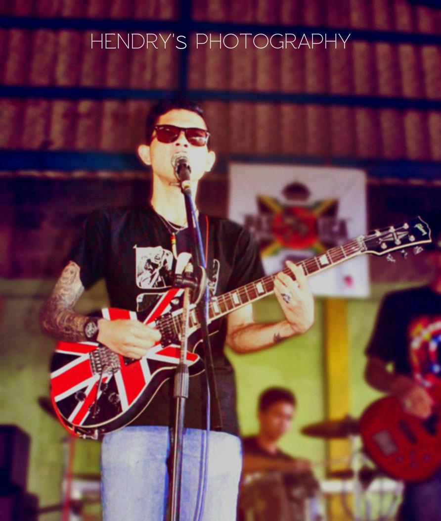 Bang Remond <a href="/Genreggae_Bdg/">#StillReggaeNRoll</a> dari <a href="/BABERSKAR_ID/">BABERSKAR Media</a> on stage !