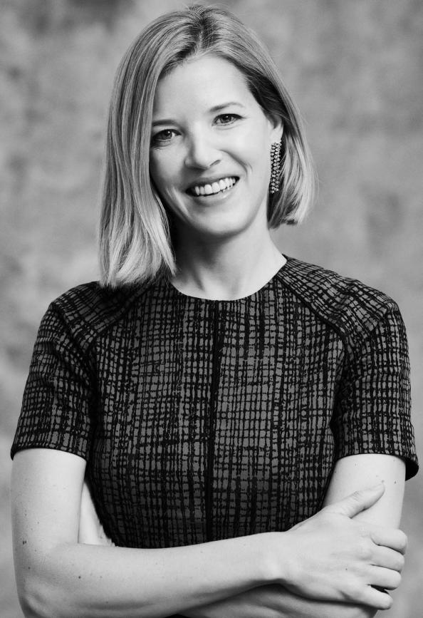 InStyle's tweet photo. Designer @Lela_Rose shares 4 genius tips for dressing a plus-size figure: http://t.co/5b4GNfFBAQ http://t.co/mRCR2DDnL6