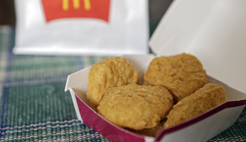 FortuneMagazine's tweet photo. Want some late-night fries? McDonald's could soon be delivering straight to your door http://t.co/04voyg3HCQ http://t.co/r6AMj51nfA
