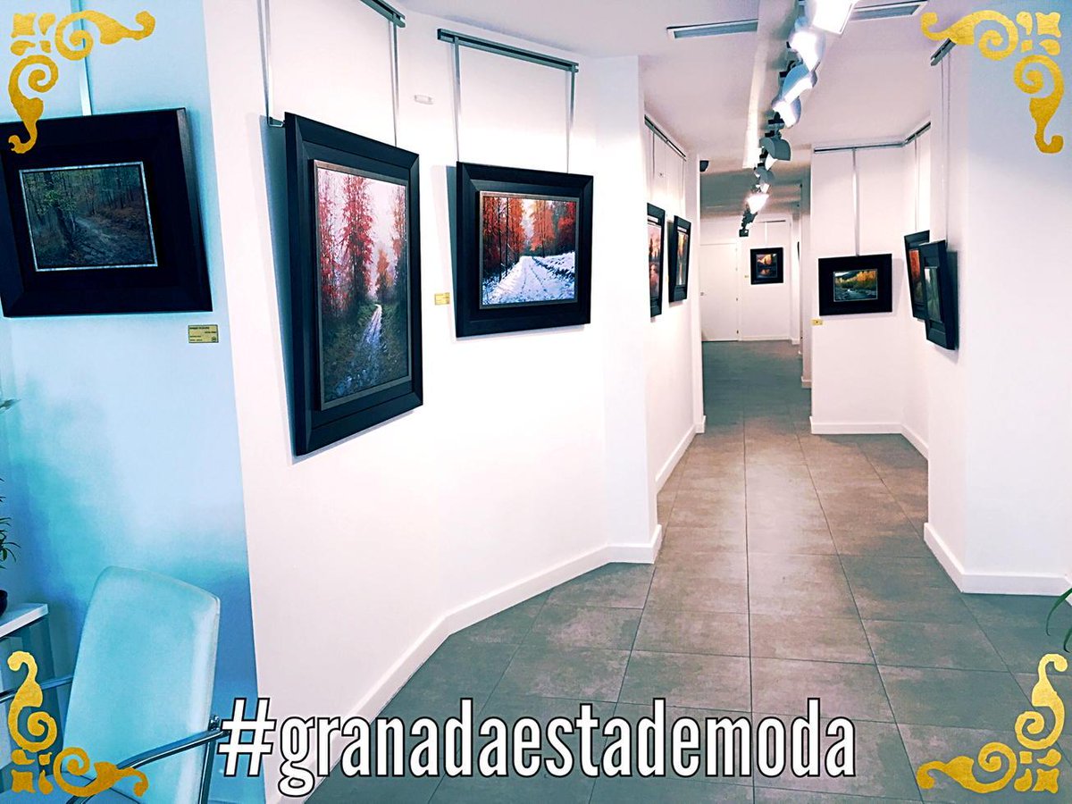 mileniumgallery's tweet photo. Esta noche abrimos hasta las 23 horas porque #granadaestademoda. ¡Pásate a tomar una copa de cava y disfrutar! http://t.co/z6N6Jip2QL