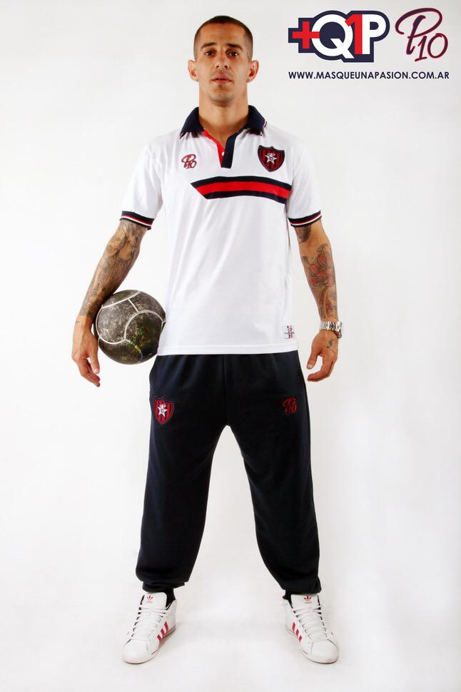 masq1pasion's tweet photo. Muy buenos días cuervos!
No se olviden q hoy sorteo 2 cintas de capitán #P10 autografiadas, participas con un RT http://t.co/KDOnccwSKH