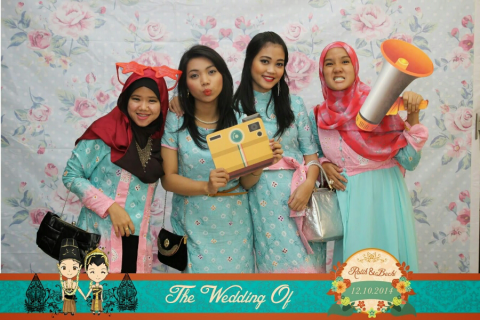 nyewain's tweet photo. Sewa Photobooth Gathering Foto Instan Souvenir Wedding Jakarta - https://t.co/8cqZ9647Ok http://t.co/IhQOVZbIxj