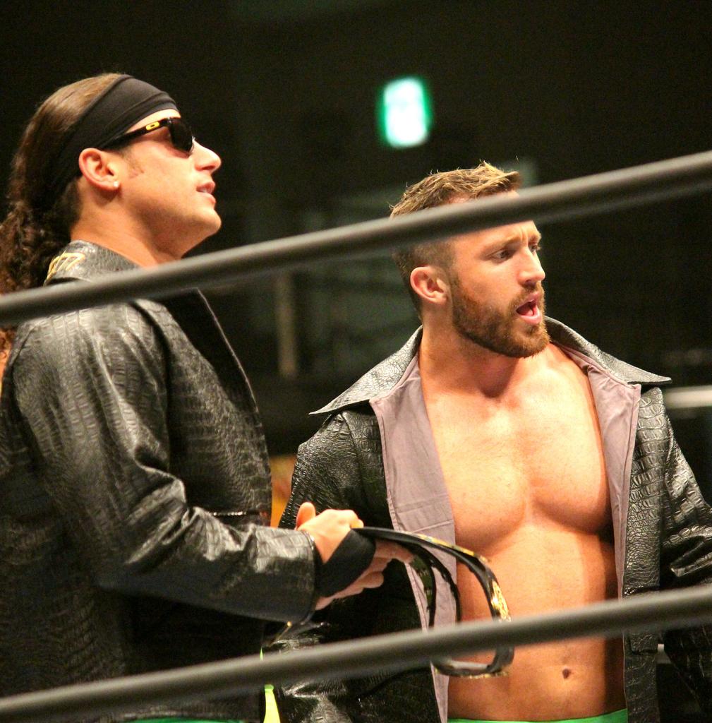 H マイケルベネット Etiketa Sto Twitter