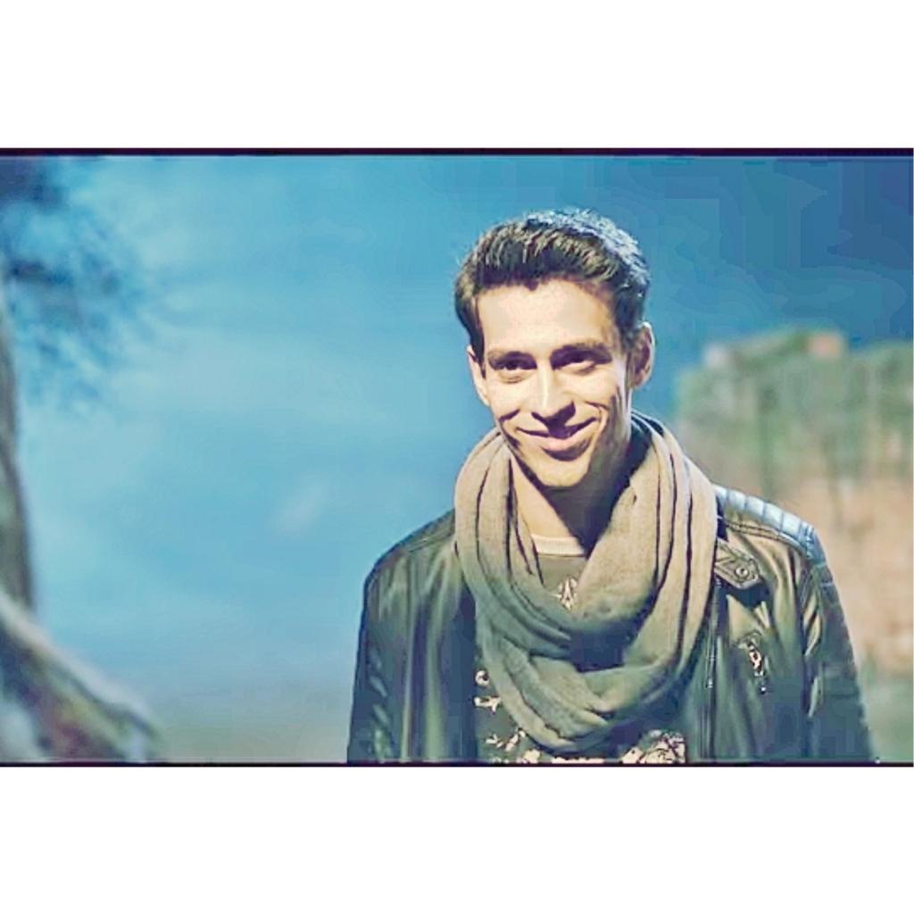 shopcukizlar's tweet photo. Ekin koç icon+header.🎀Rt+fav yaparak kullanabilirsiniz.🎈 http://t.co/w67xTTXaON