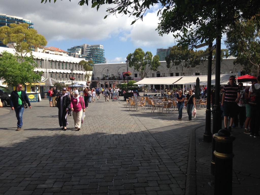 bagshaw2112's tweet photo. Busy busy Gibraltar today. Must be the busiest outdoor mall in Europe..@gibraltar_hour #ffglobal http://t.co/xwiggPXR8D