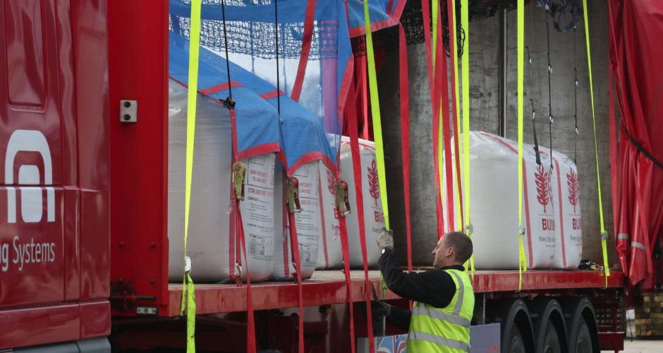 FreightSecuring's tweet photo. Welch’s Transport Ltd @welchtp is the latest big haulage firm to use our FS200: http://t.co/PTkIA70Nua http://t.co/kuZufTBTEO