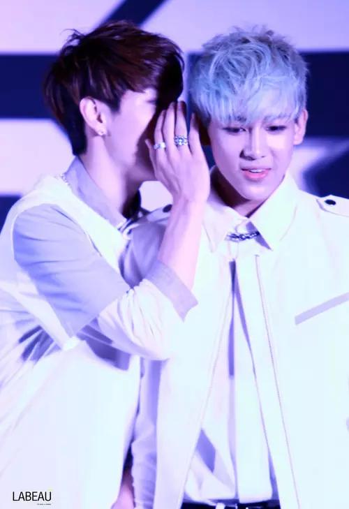 MARKBAMChat_th's tweet photo. M: แบม พี่อยากทำไอ้นั้นอ่ะ *กระซิบ*
B: หูวววว พี่มาร์คอ่ะ! แบมเขินนะ!!

ผลสรุปของบทสนทนานี้ ออกมาเป็นรูปที่ 3

จ้ะ... http://t.co/tc3Xk432vX