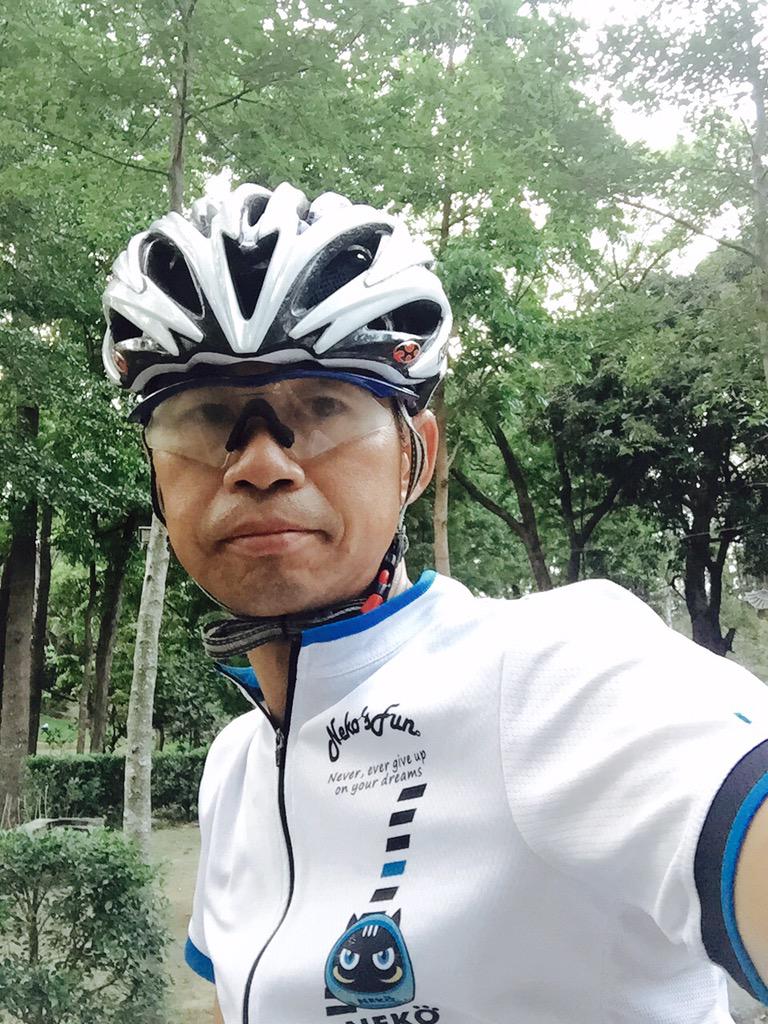 動次～動次～熱身一下，快樂星期五