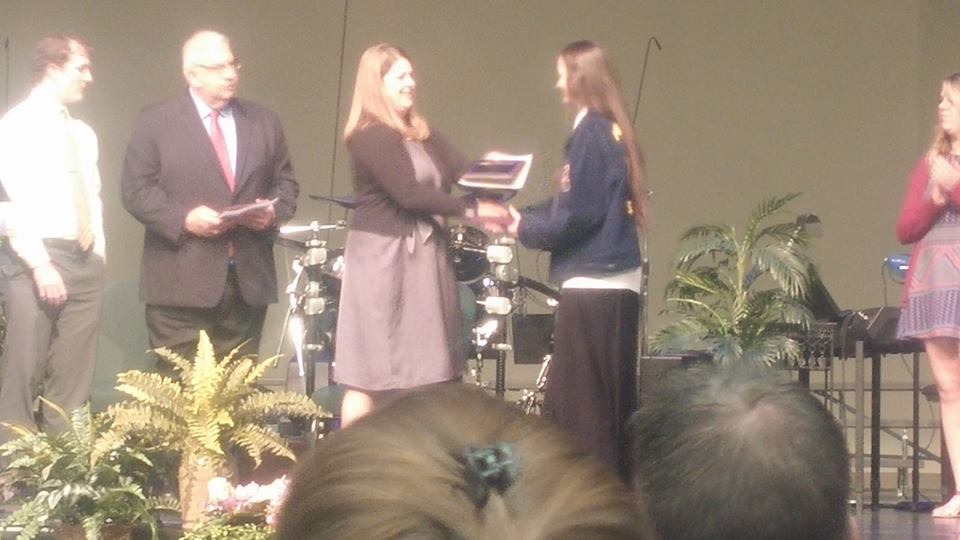 myorangebonnet's tweet photo. Congrats, Angela @easterchickenz on your Hillyards Passport and OUTSTANDING student awards! @CHS_Indians @StJoeFFA http://t.co/kIbsQzWUIW