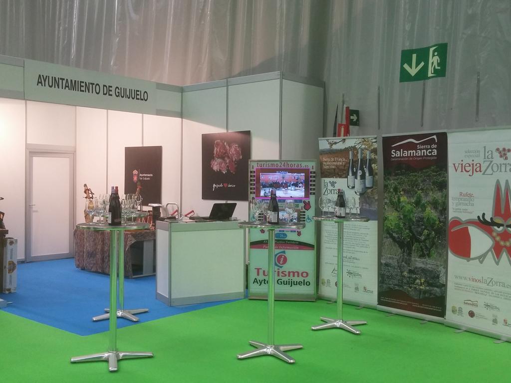 Hoy estamos en Bilbao. Expovacaciones, de la mano del Ayto de Guijuelo