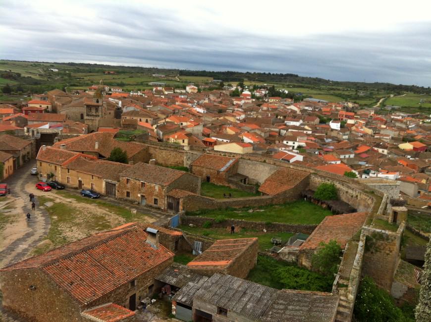 VivamiPuebloLG's tweet photo. Día de turismo en #SanFelicesDeLosGallegos, galería de imágenes de este municipio @LaGacetaSA http://t.co/6SPbJdFNNu http://t.co/662sQjmnwc