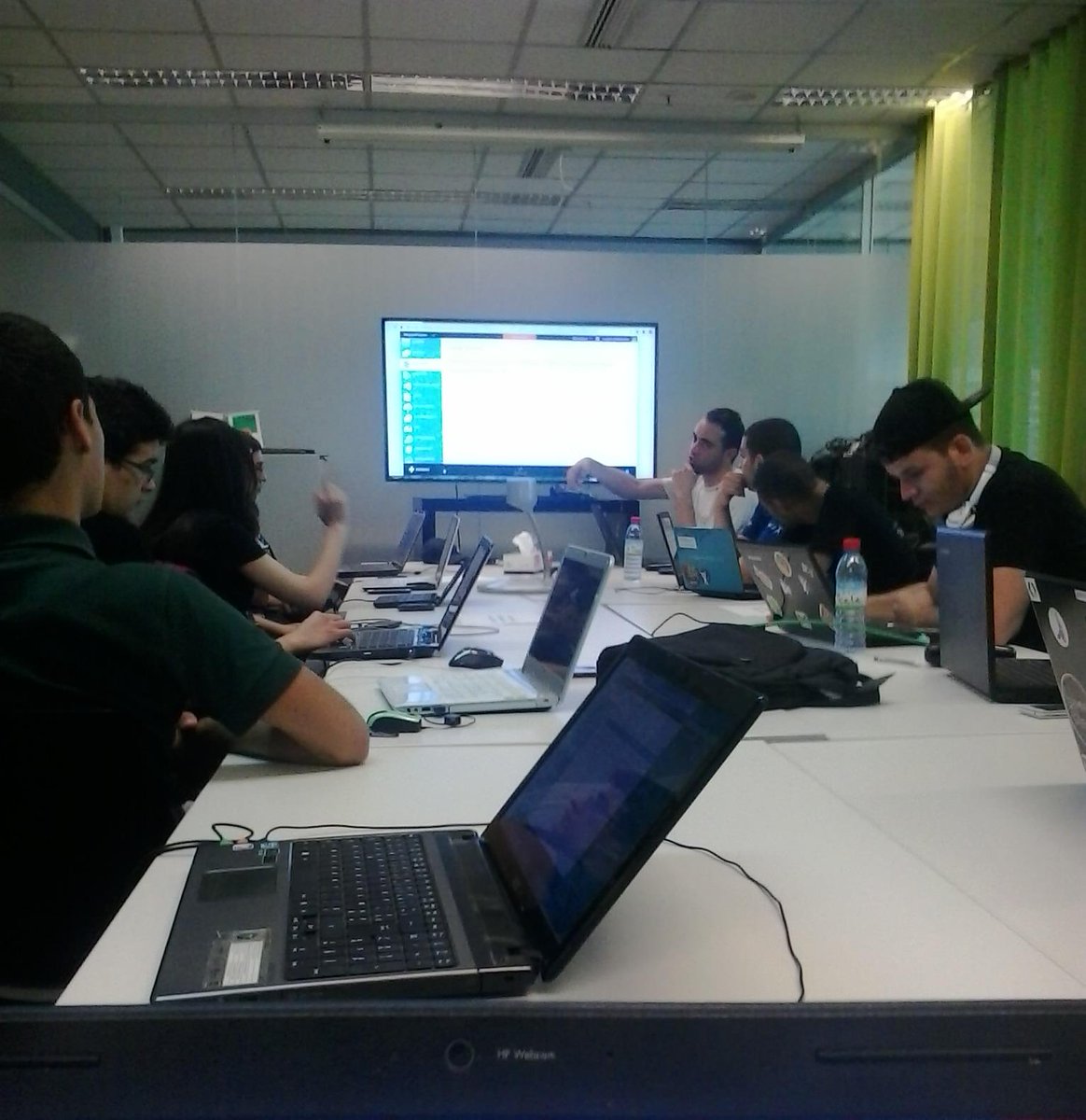 Algerian_MSP's tweet photo. #Microsoft #MSPCamp #DevCamp Formation Microsoft Azure http://t.co/FER4xbElkR