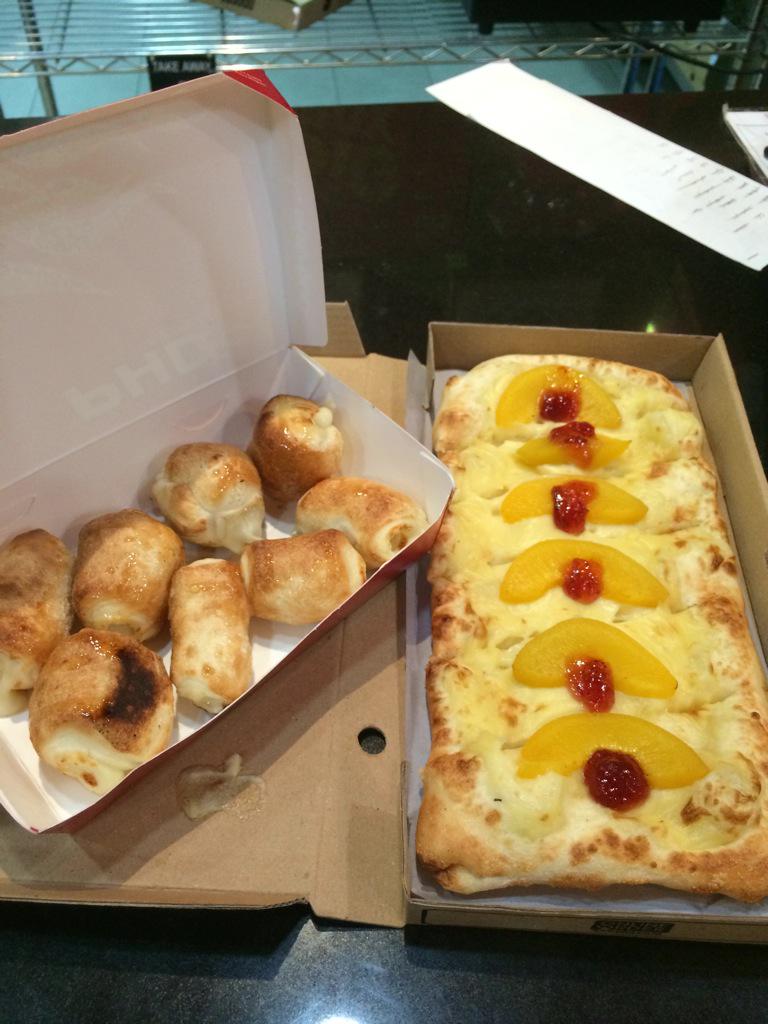 PHD_WIYUNG's tweet photo. Yummmy... @kiky_septavian: Thanx phd wiyung.. Cheese pop n' flat bread sunny peach.. 😘😘 #phdwiyung PHD_WIYUNG http://t.co/FfsMekhwOV