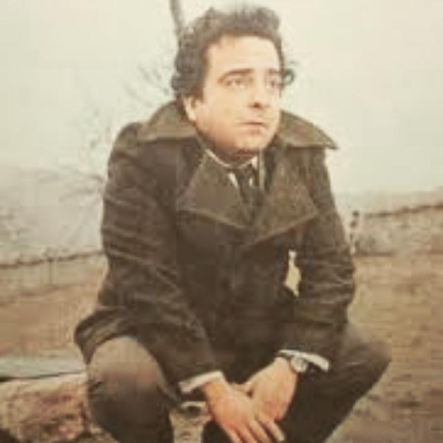 ymelik026's tweet photo. #ZekiAlasya unuturmuyuz biz seni unuturmuyuz Allllaaaahhh Metin dedigin zahneyi mekanin cennet olsun buyuk usta. http://t.co/UsiE6fNURS