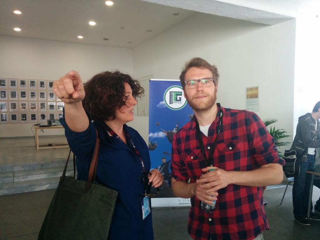 Schaut wer schon da ist: <a href="/boedefeld_/">Nils Bomhoff</a> schaut sich schon mal in der #itfs #gamezone um!