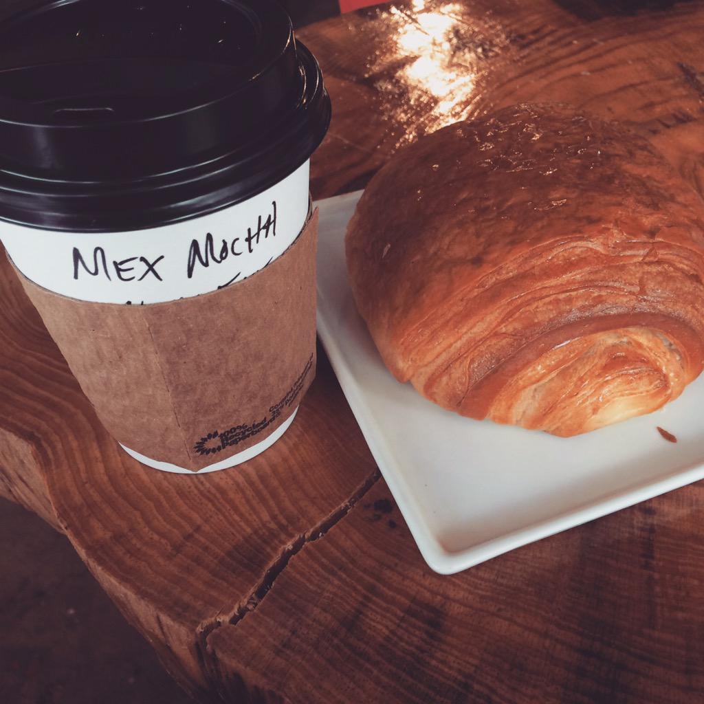 nataliehoovervo's tweet image. Coffee date with my bestie @rinachan #fridayfuntimes #coffeeisfriendship