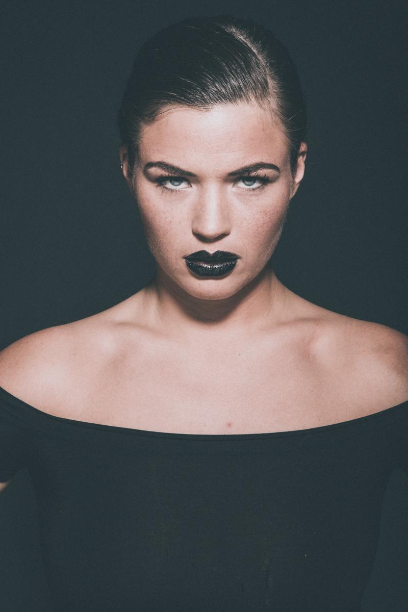 LeannaGabriel's tweet photo. #newpics #hairbyleanna #makeupbyleanna http://t.co/7srk63qpif