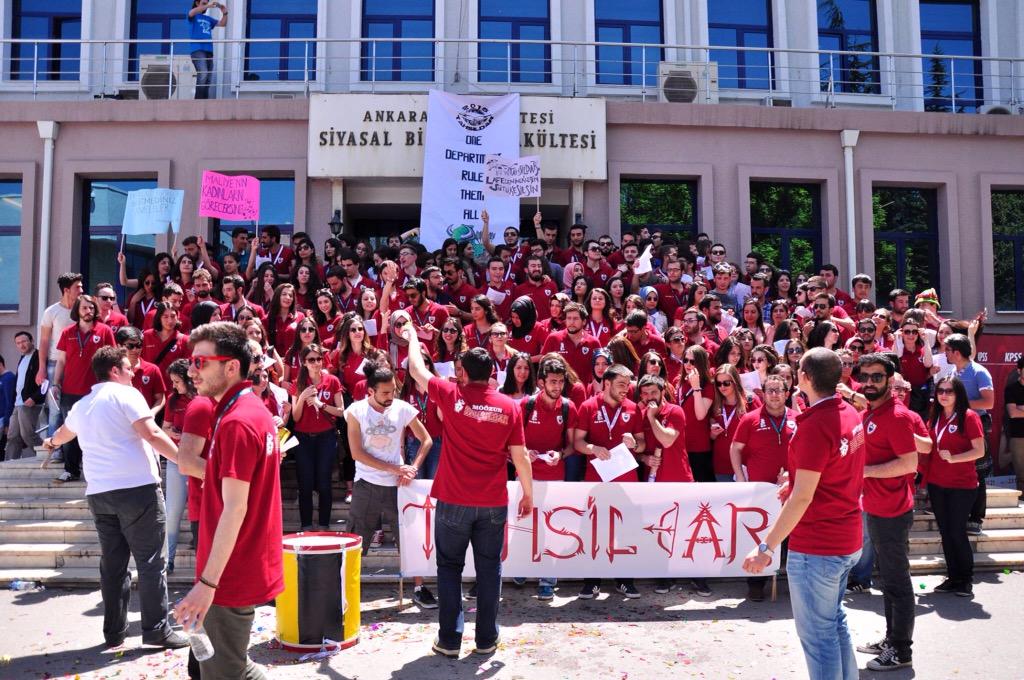 Tahsildar2015's tweet photo. Şşşşşşşşşşş!!! http://t.co/2SqF4xug13
