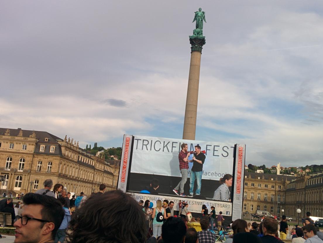 Achtung! Gleich wird auf der Bühne mit <a href="/boedefeld_/">Nils Bomhoff</a> von <a href="/TheRocketBeans/">Rocket Beans TV</a> #mariokart gespielt! <a href="/itfs/">Stuttgart Festival of Animated Film (ITFS)</a> #gamezone
