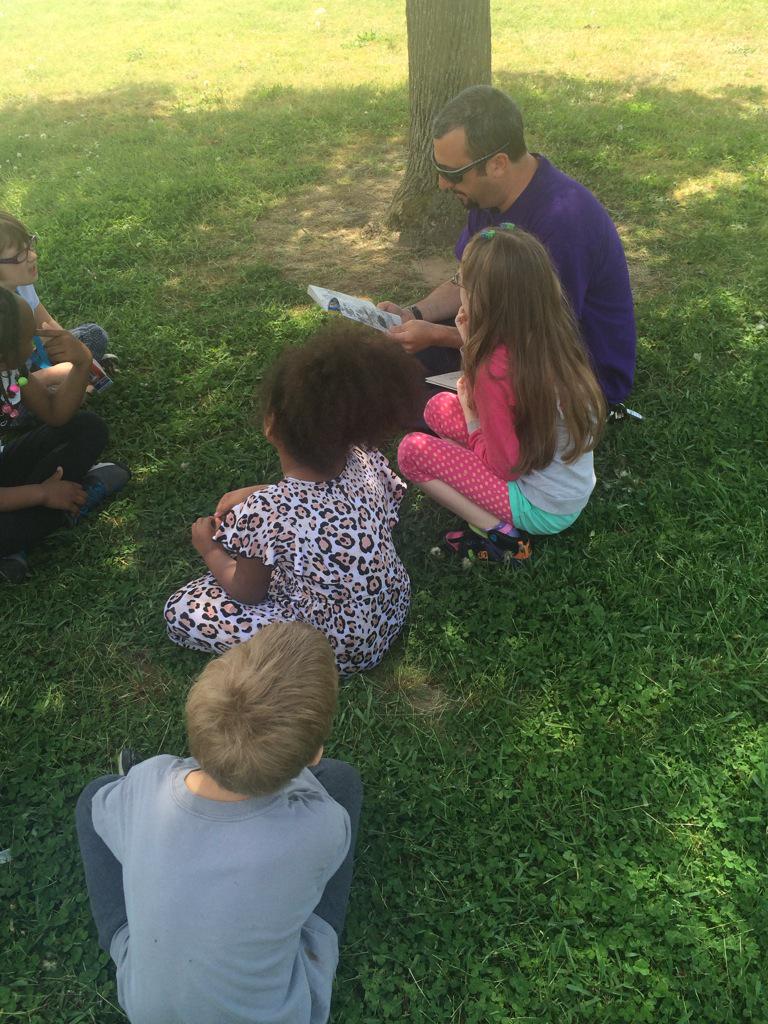 msvencusBCPS's tweet photo. So excited that Mr.Bender was able to help us launch our new mystery book! #ronroy @LoganElementary @BCPS_ELA http://t.co/S4x9bPCLIP