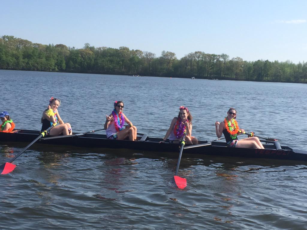 HunRowing's tweet photo. Theme Day Thursday #aHaPride #lightweightpower http://t.co/cIvkrwsszQ