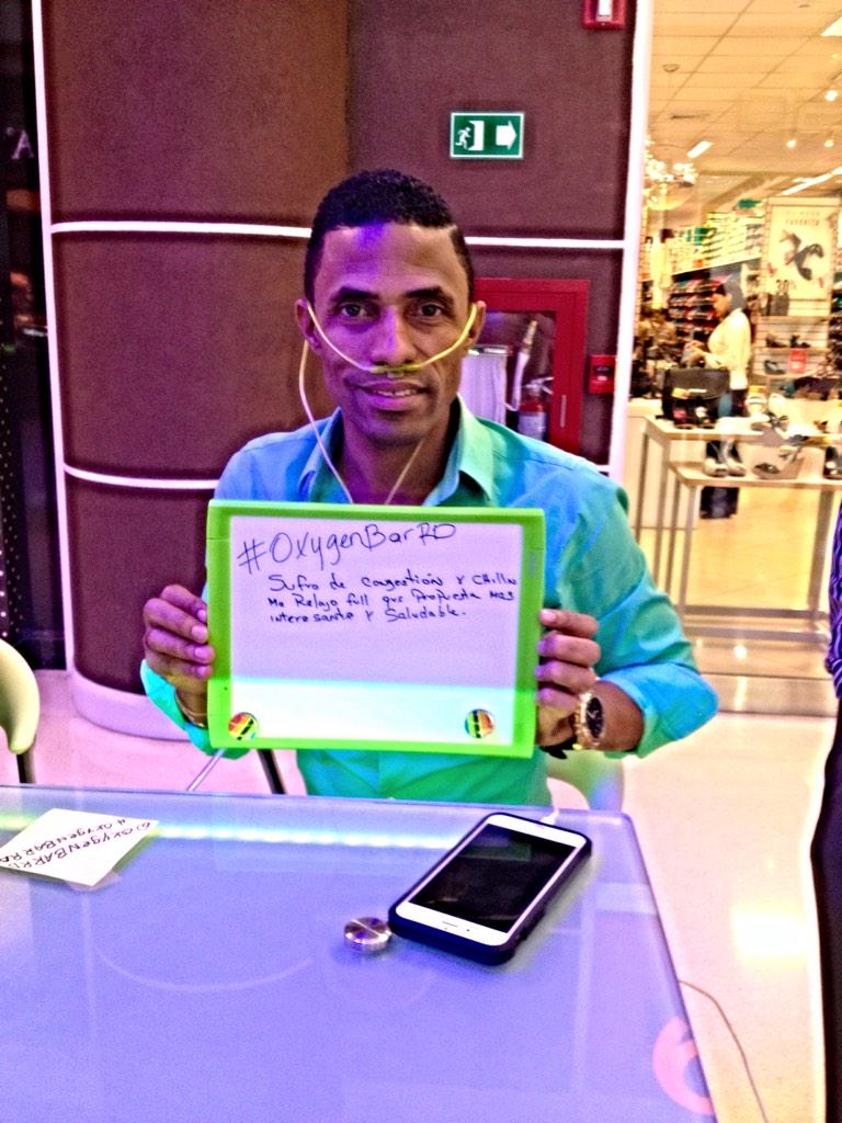 oxygenbarRD's tweet image. @faustomata5 ayer compartiendo con esta gran persona que humildad y maravilloso talento gracias #oxygenbarRD