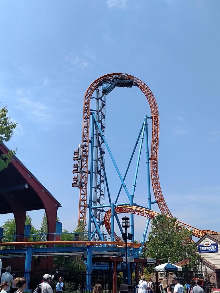 truscott_drew's tweet photo. The force going up must be greater than force coming down on the car. #rlphun #forces http://t.co/Auhm1zU47J