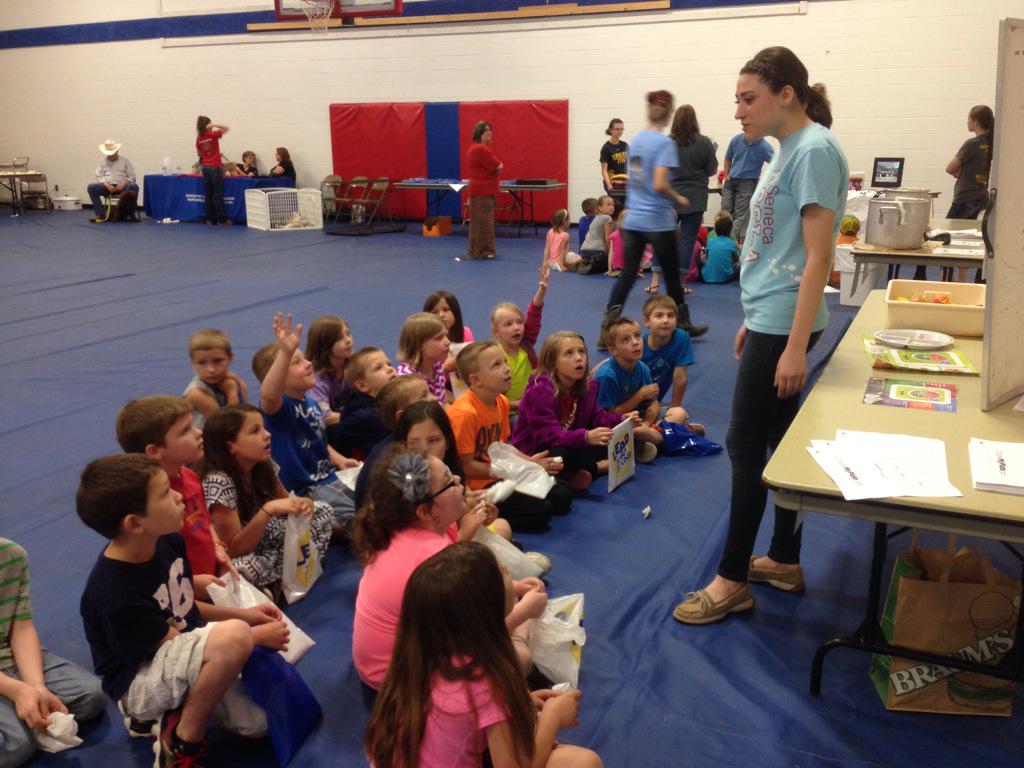 SenecaFCCLA's tweet photo. Teaching MyPlate and Traffic Safety at @SenecaFFA's Food for America http://t.co/yIt1GTOTfM