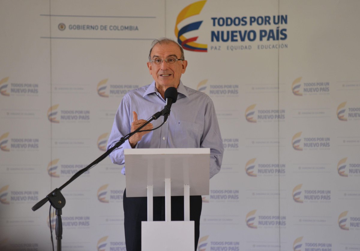 De la Calle: ataque del ELN debe ser repudiado por la comunidad internacional bit.ly/1cg46yj #OigoLAFm