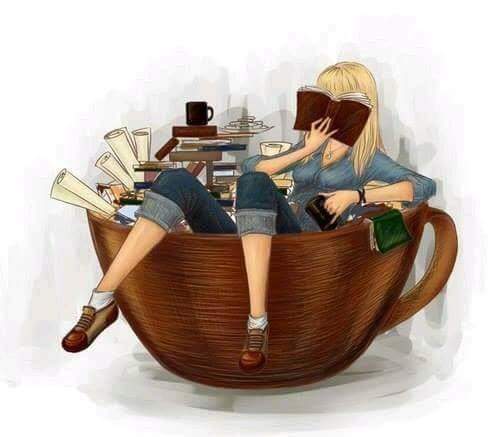 Yağmurlu günlerin keyfi kitap ve kahve ile çıkar. Kendinize vakit ayırmayı ihmal etmeyin. #2015hit2